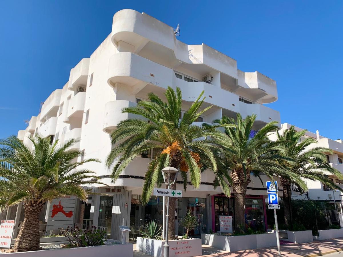 Apartamentos Miranda Es Pujols Exteriör bild
