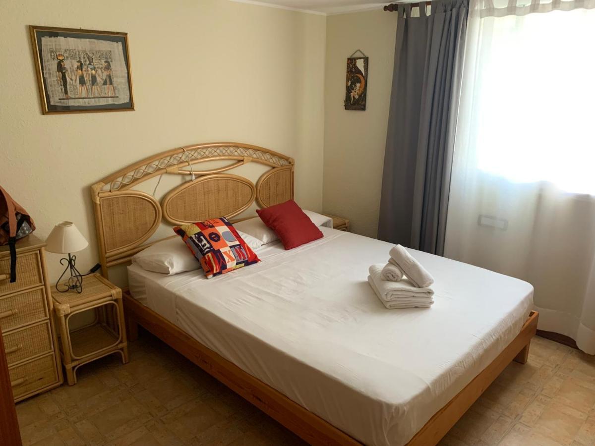 Apartamentos Miranda Es Pujols Exteriör bild