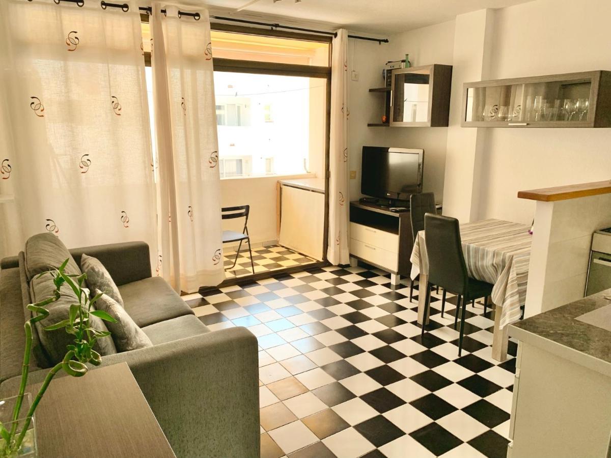 Apartamentos Miranda Es Pujols Exteriör bild