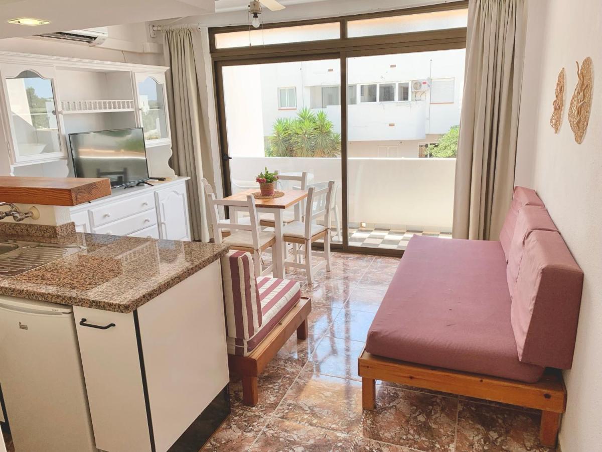 Apartamentos Miranda Es Pujols Exteriör bild