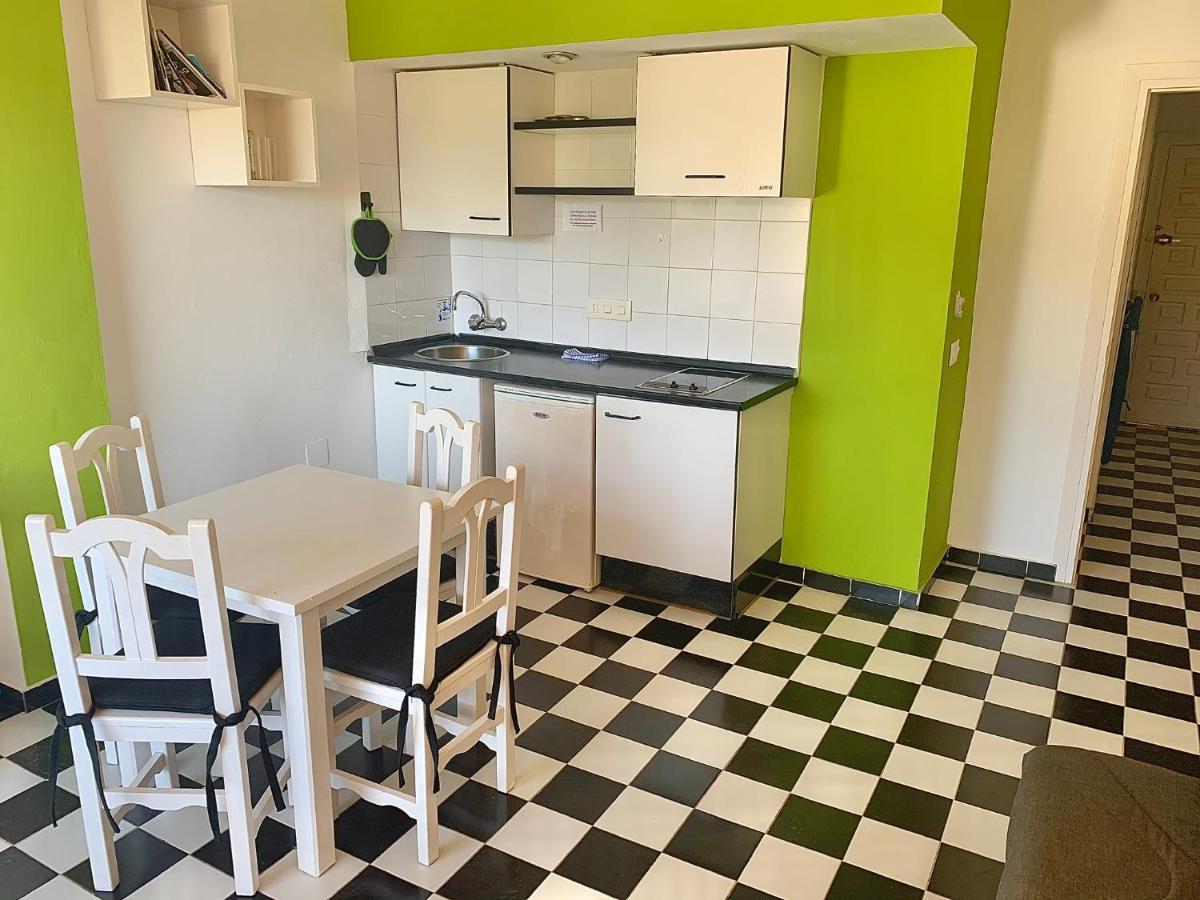 Apartamentos Miranda Es Pujols Exteriör bild