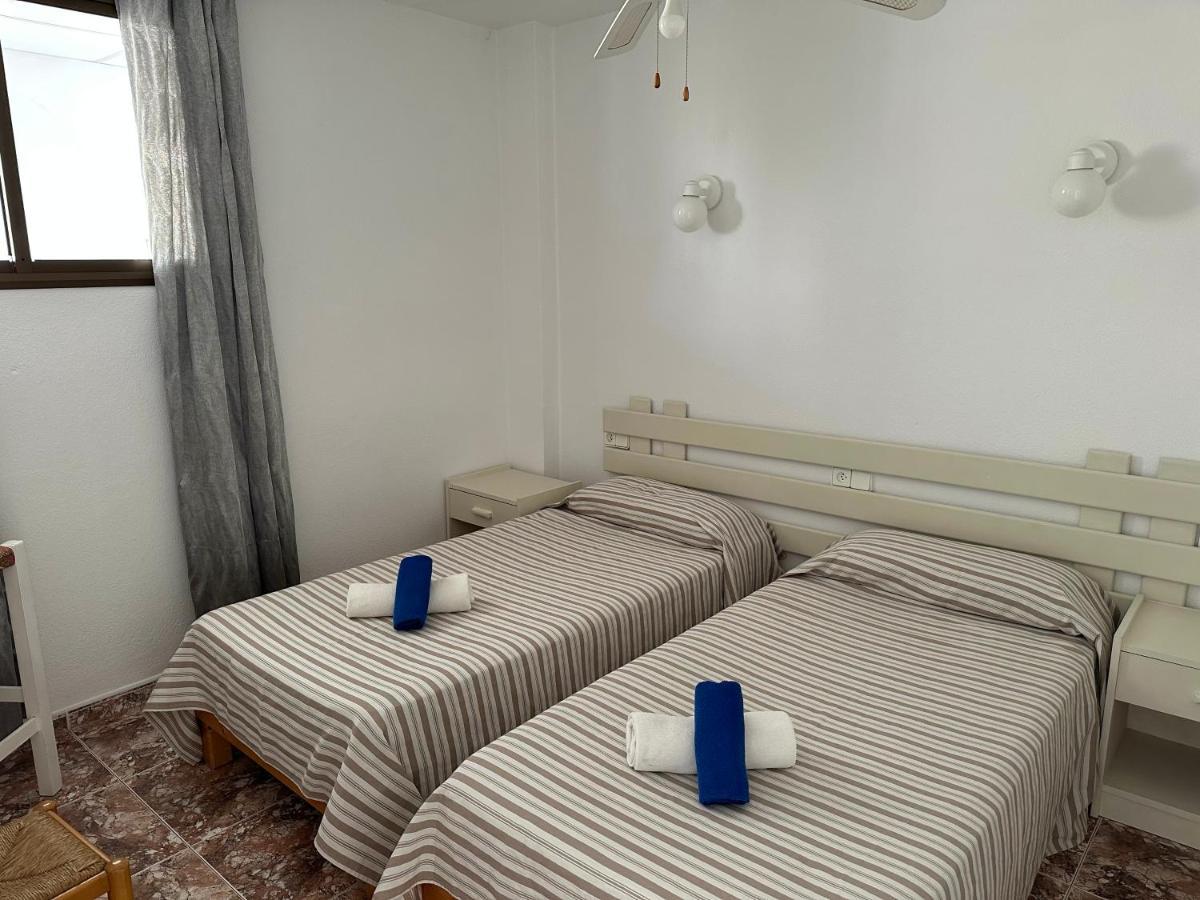 Apartamentos Miranda Es Pujols Exteriör bild